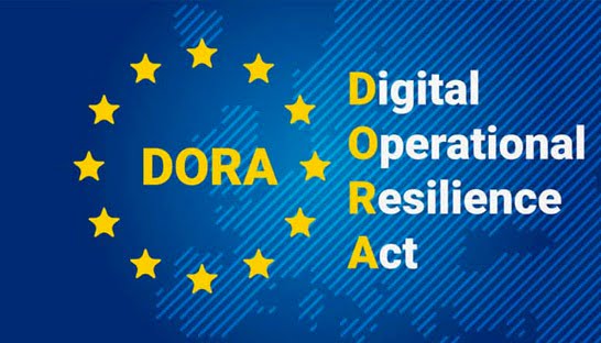 Dora_Act_highres Grafische weergave met de tekst 'DORA Digital Operational Resilience Act' naast een gestileerde Europese vlag met gele sterren in een cirkel op een blauwe achtergrond, wat wijst op de EU-regelgeving die de digitale veerkracht van operationele systemen adresseert.